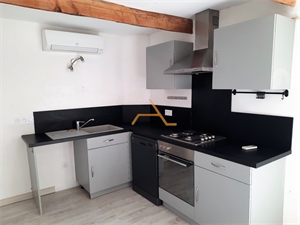 appartement à la location -   84600  VALREAS, surface 48 m2 location appartement - ARI14039
